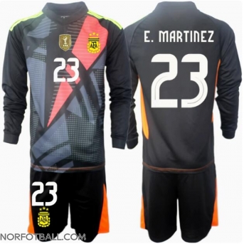 Billige Fotballdrakt Argentina Emiliano Martinez #23 Keeper Replika Hjemmedraktsett Barn Copa America 2024 Langermet (med bukser)